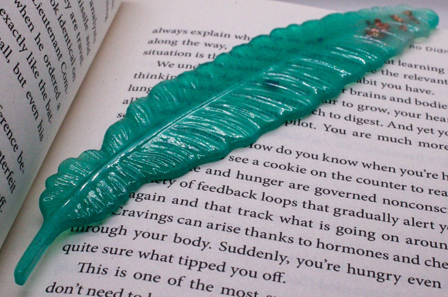 Bookmark, Resin, Gold Flake, Multicoloured, Gift for Her, Gift for Him, Personalized Colours, Feather Style